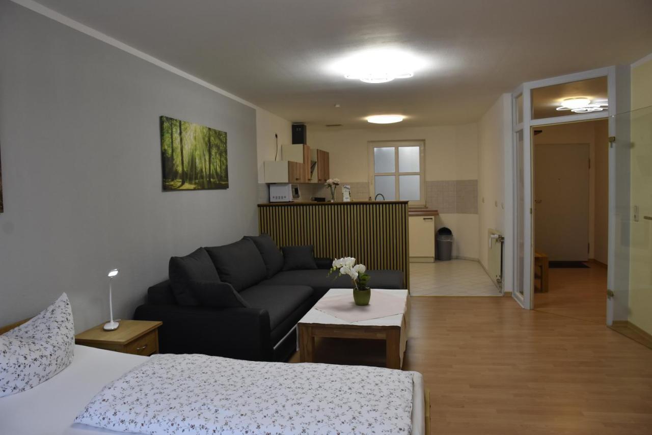 Hotel Garni Am Klostermarkt Plauen Esterno foto